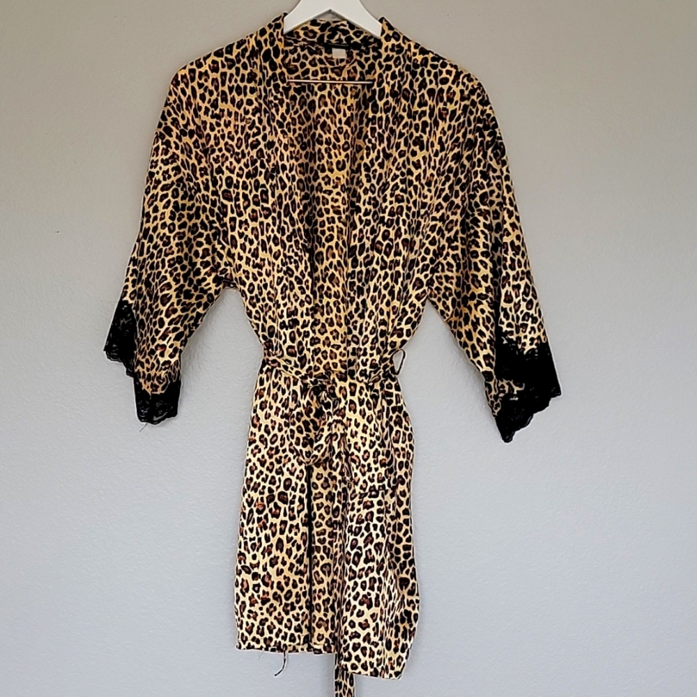 Leopard Print Frederick's Of Hollywood Robe